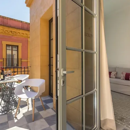 Aoa Alcazar Apartment Seville