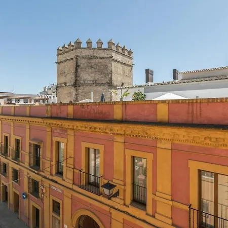 Aoa Alcazar Apartment