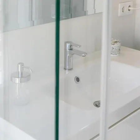 Aoa Alcazar Apartment *